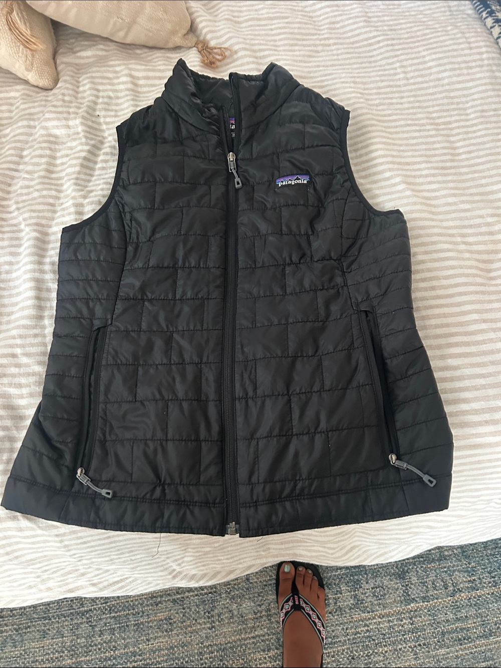 Patagonia Women's Black Quilted Insulated Vest small